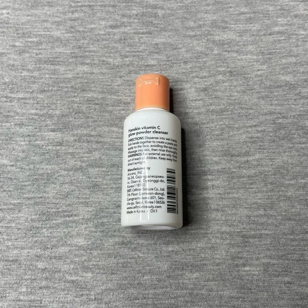 Hanskin Vitamin C Glow Powder Exfoliating Mini Face Cleanser